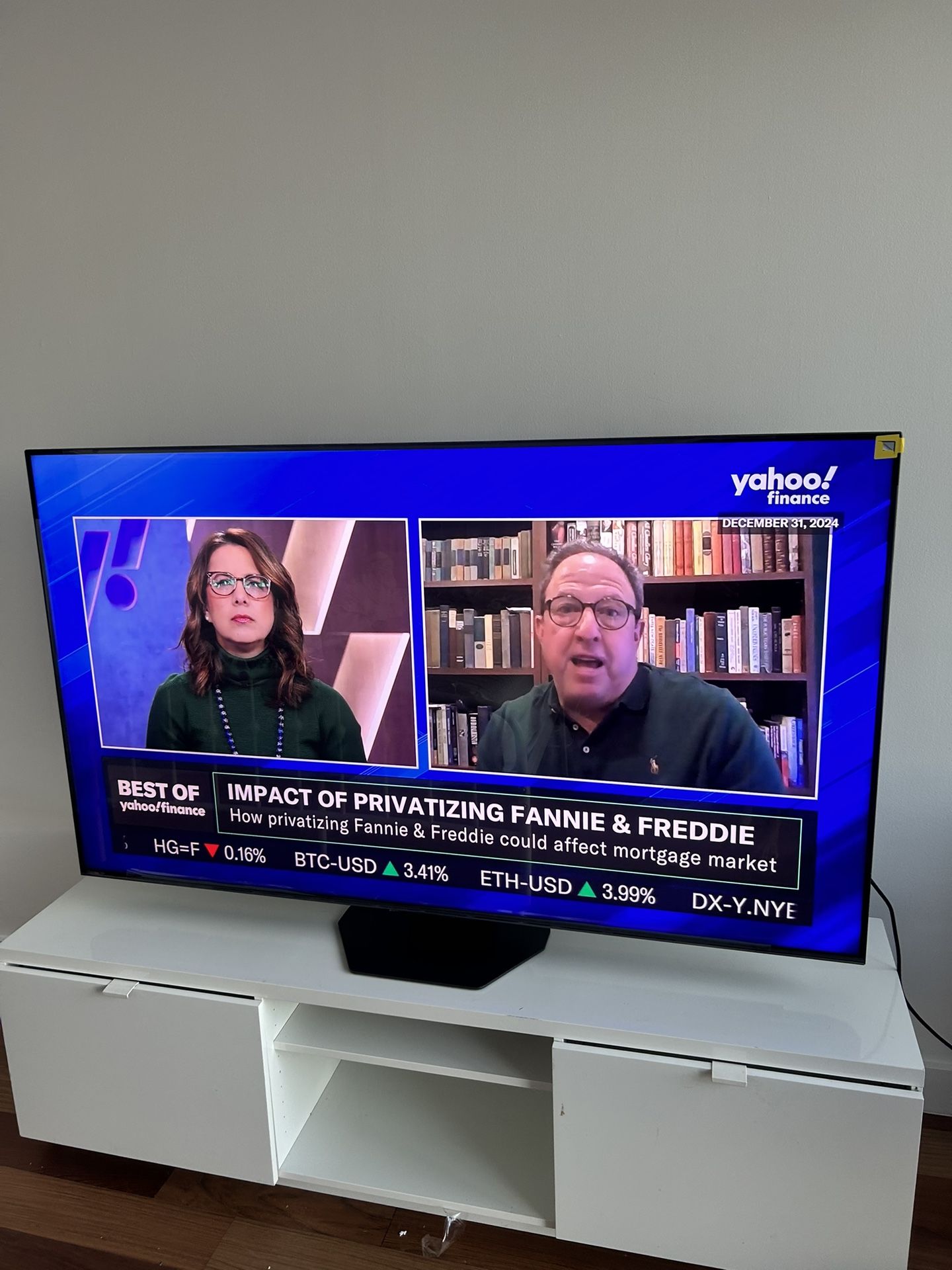 Hisense - 65" Class U8 Series Mini-LED 4K UHD QLED Smart Google TV (2024)