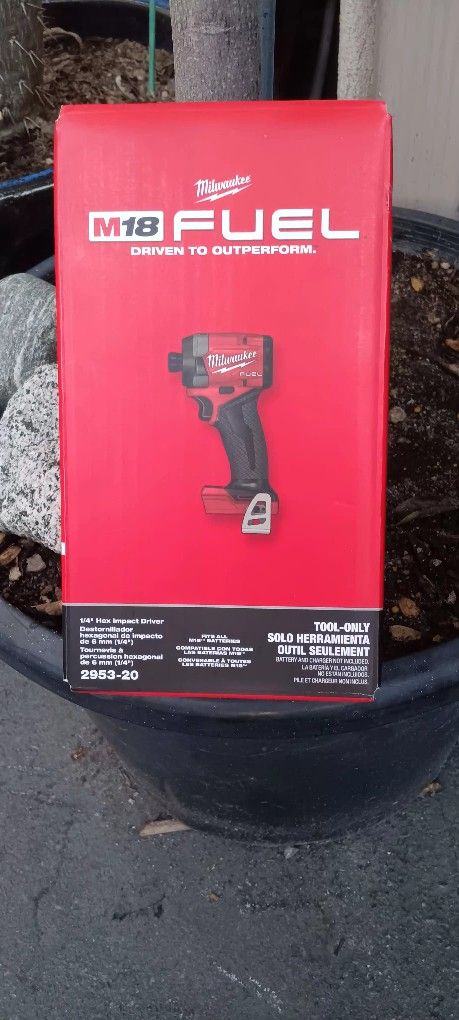 Milwaukee 1/4 Hex Impact Driver
