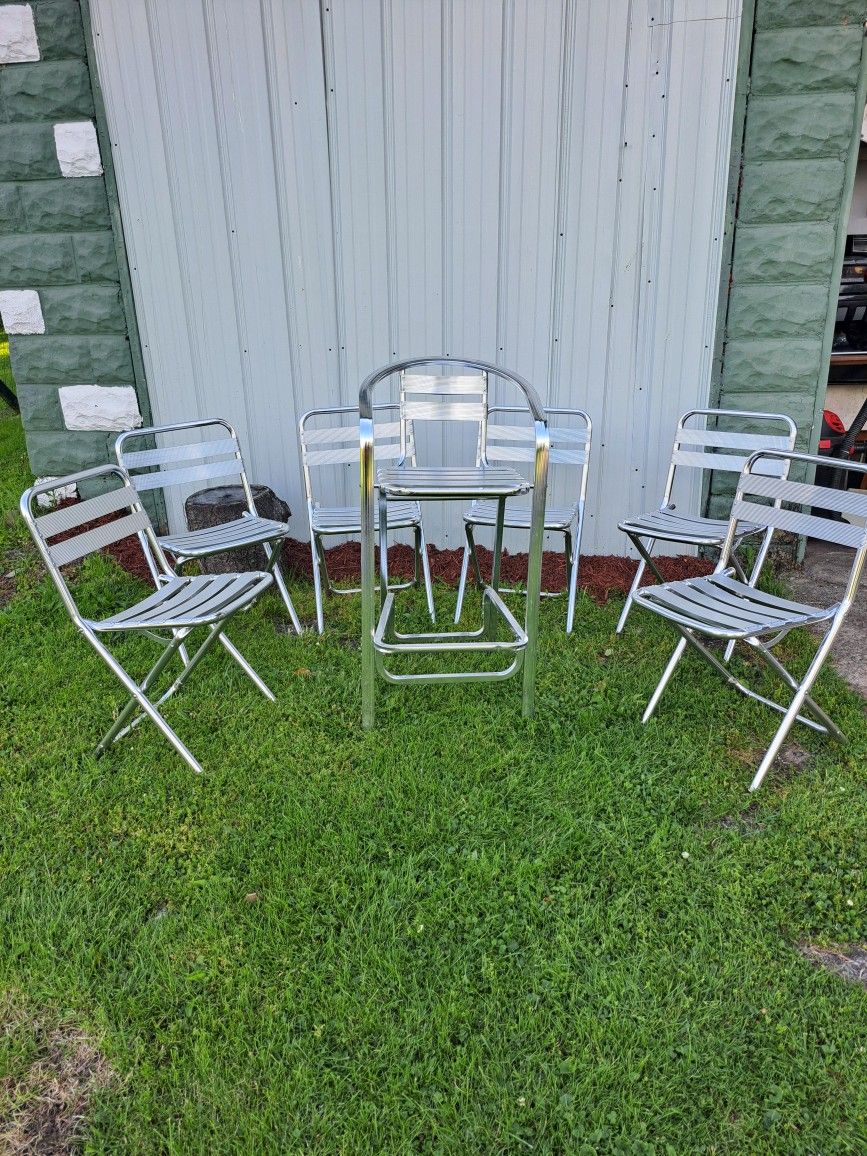 Set of 6 Aluminum Folding Chairs & Directors Stool 
