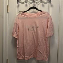 2 Sleepshirts