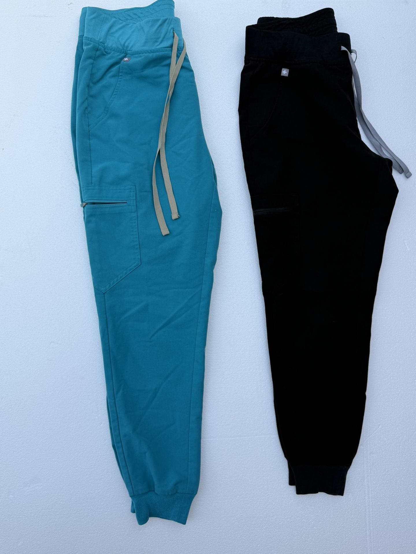 FIGS scrubs Pants Small