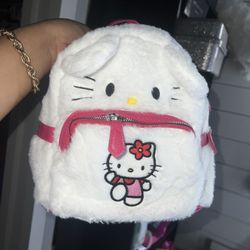 Hello Kitty Backpack ❤️🌺