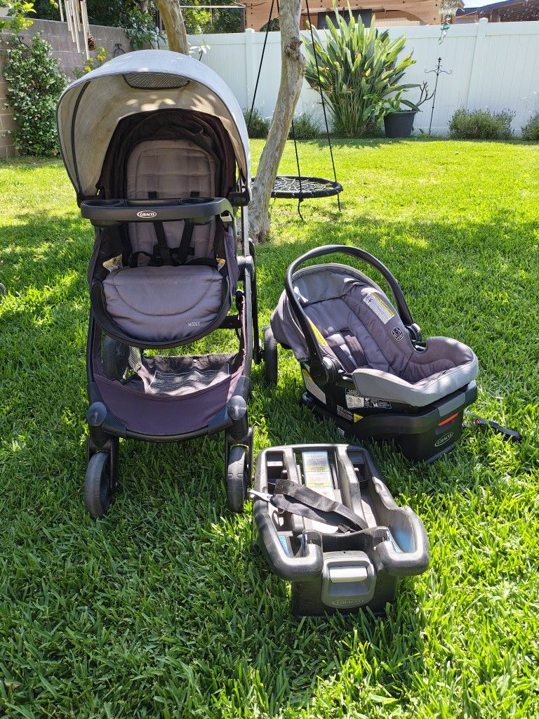 Graco Infant Car Seat And Stroller Set