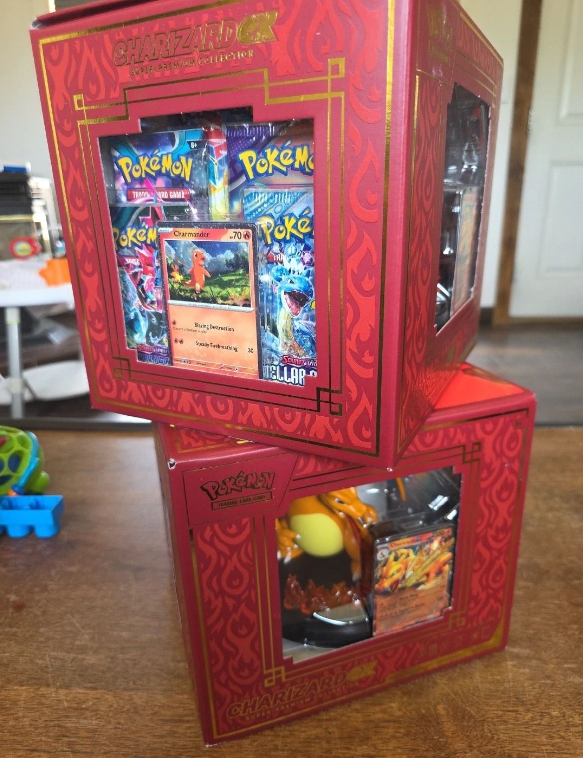 Pokémon Charizard Ex Box