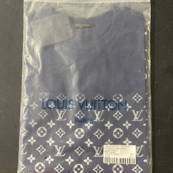 Lv /Blue Logo Tee Shirt Men’s/ Size-Medium