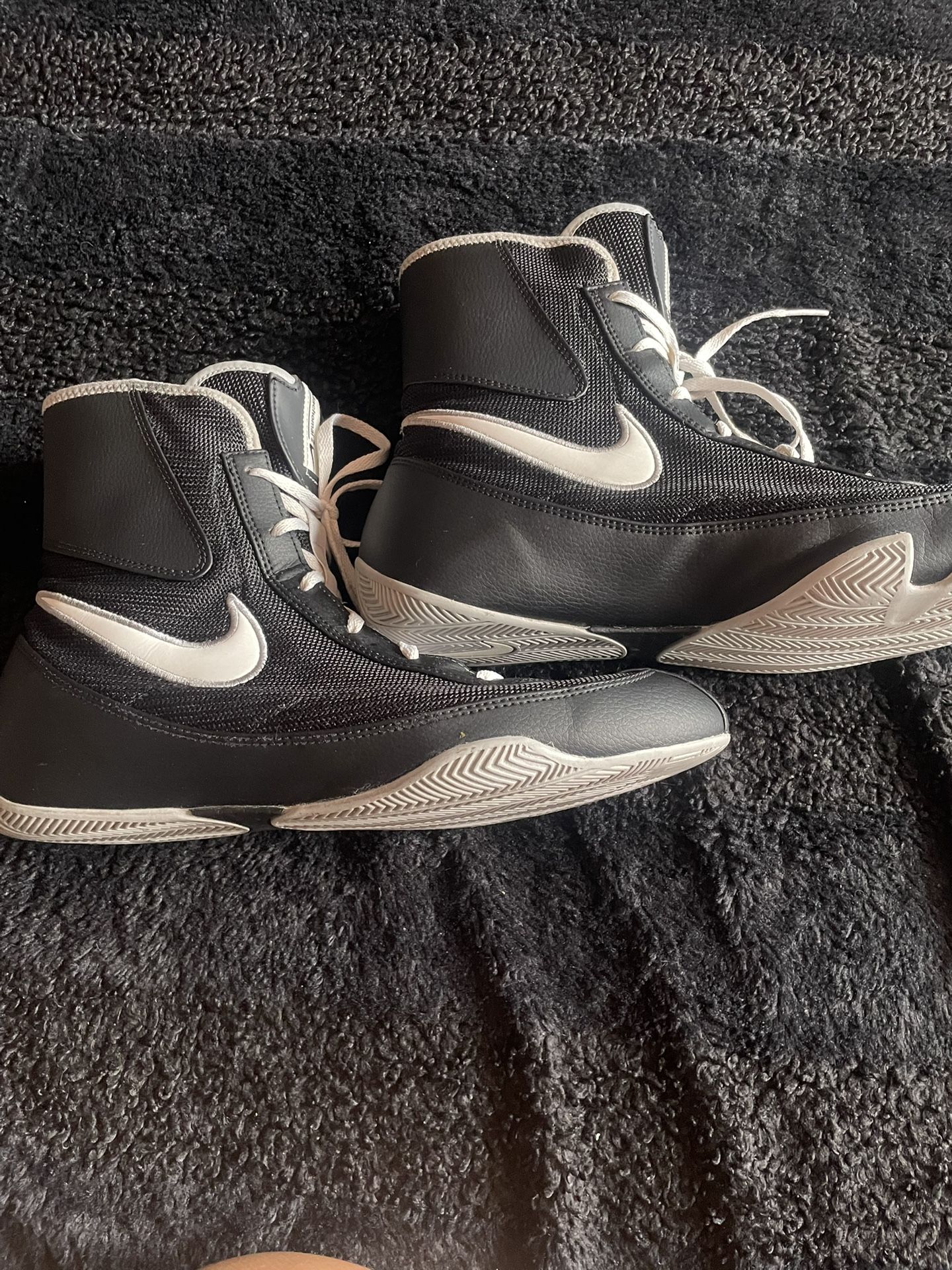 *USED* Nike Machomai 2 Boxing Shoes