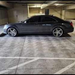 22" Mercedes S550 Wheels  CASH ONLY!!