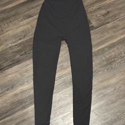 SKIMS Maternity Leggings