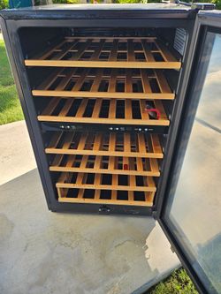 Frigidaire Wine Cooler