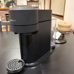 Nespresso Coffee Machine (Deep Cleaned) + 77 Pods