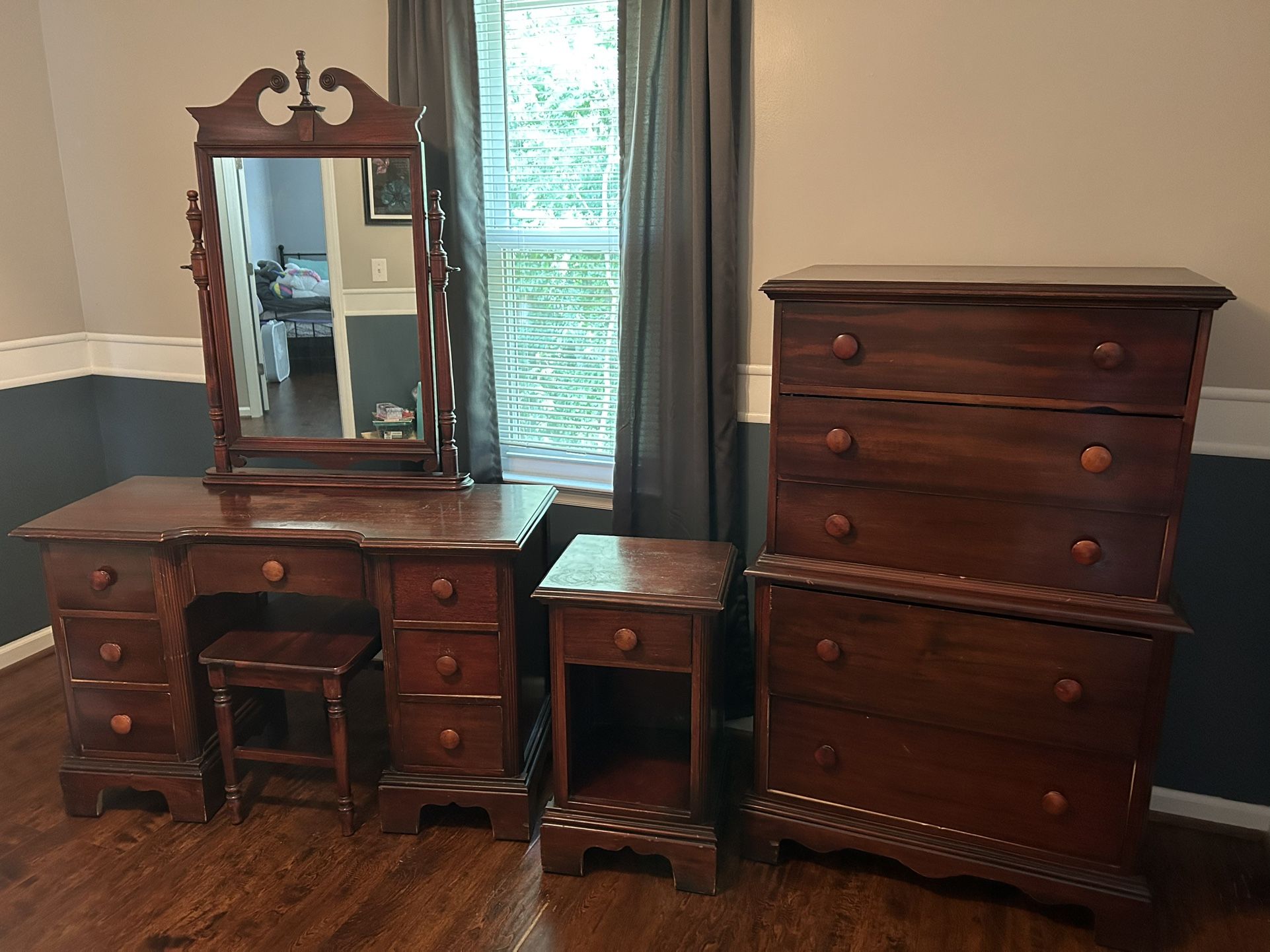 Dresser, Vanity, Nightstand Set