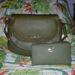 New Michael kors purse