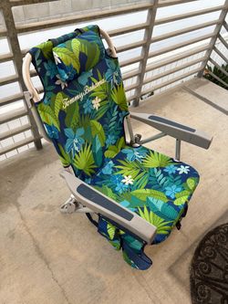 Tommy Bahama Folding Beach Chair