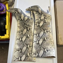 Synthetic Snake Skin Boots Size 8
