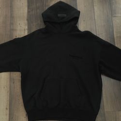 black essentials hoodie 