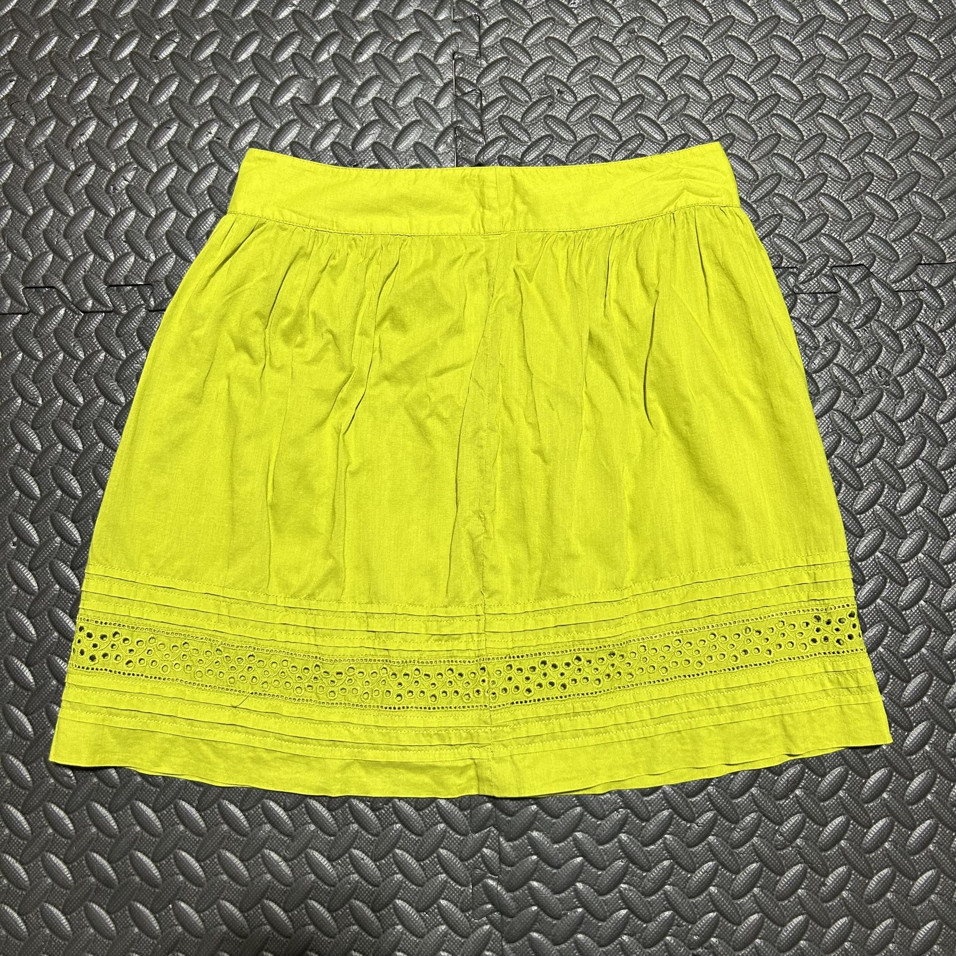 Ann Taylor LOFT Eyelet Mini Skirt Women’s Size 0 Petites Cotton Green Zip 0P