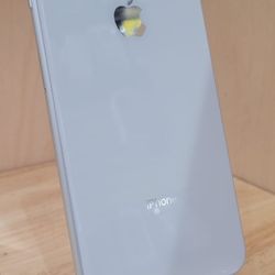 I Phone 8 Plus 64GB White Factory Unlocked Used Like New