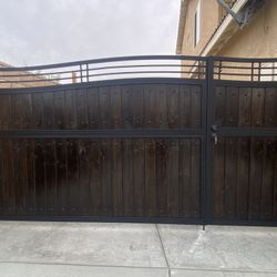 Side Gates Doubles