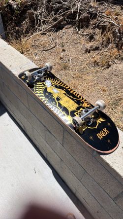 Skateboard