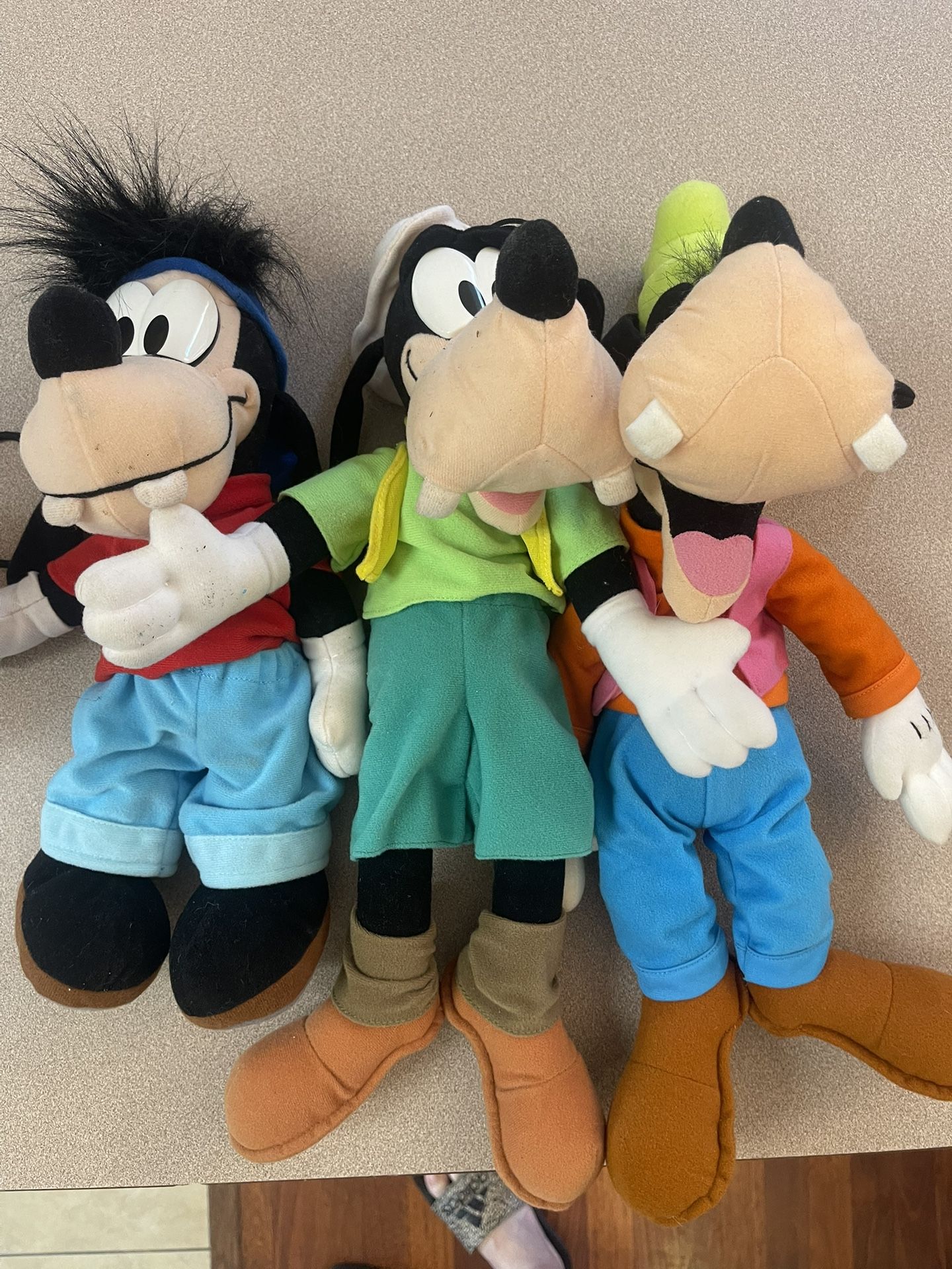 3 Goofy Plush Toys