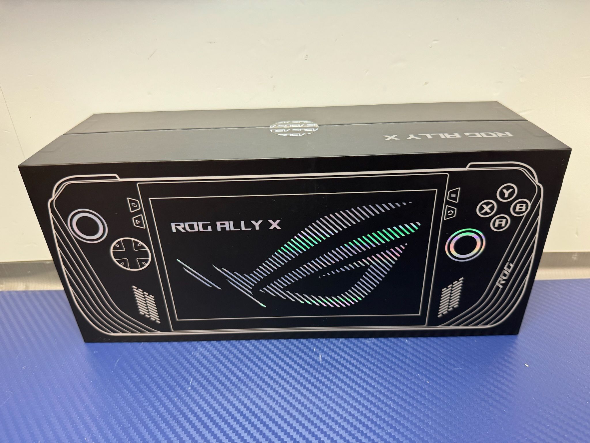 ROG Ally X 7" 120Hz FHD 1080p Gaming Handheld - AMD Ryzen Z1 Extreme / 24GB / 1TB SSD / Windows