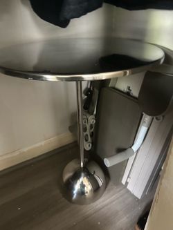Round Accent Table Mirrored