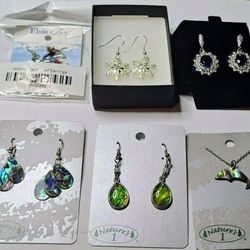 Earrings/Necklace 