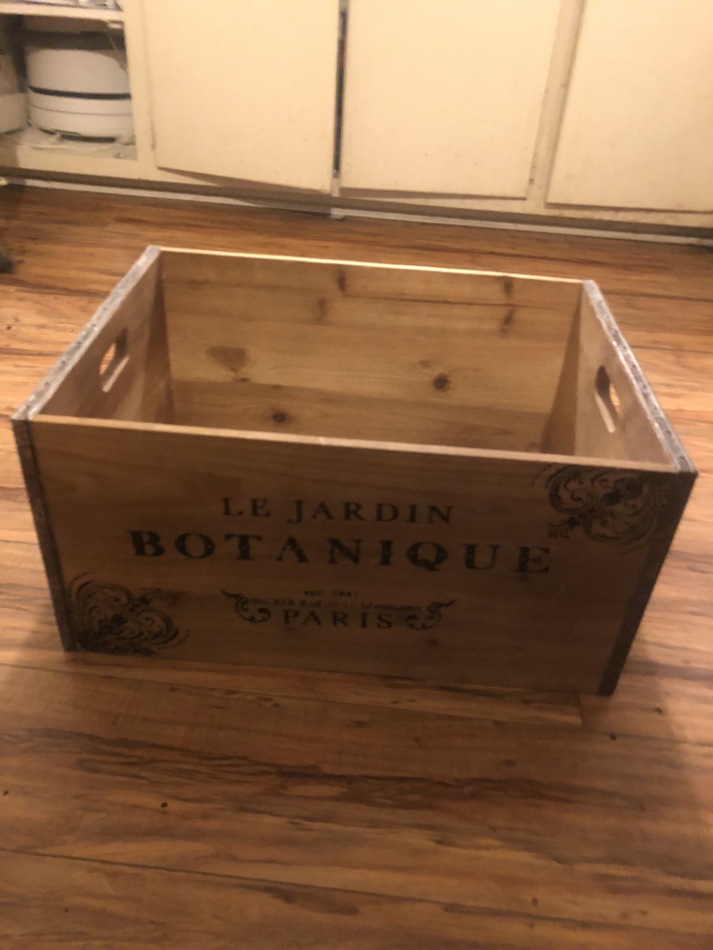 Wooden Wine Crate For Vinyl Record Le Jardin Botanique Paris