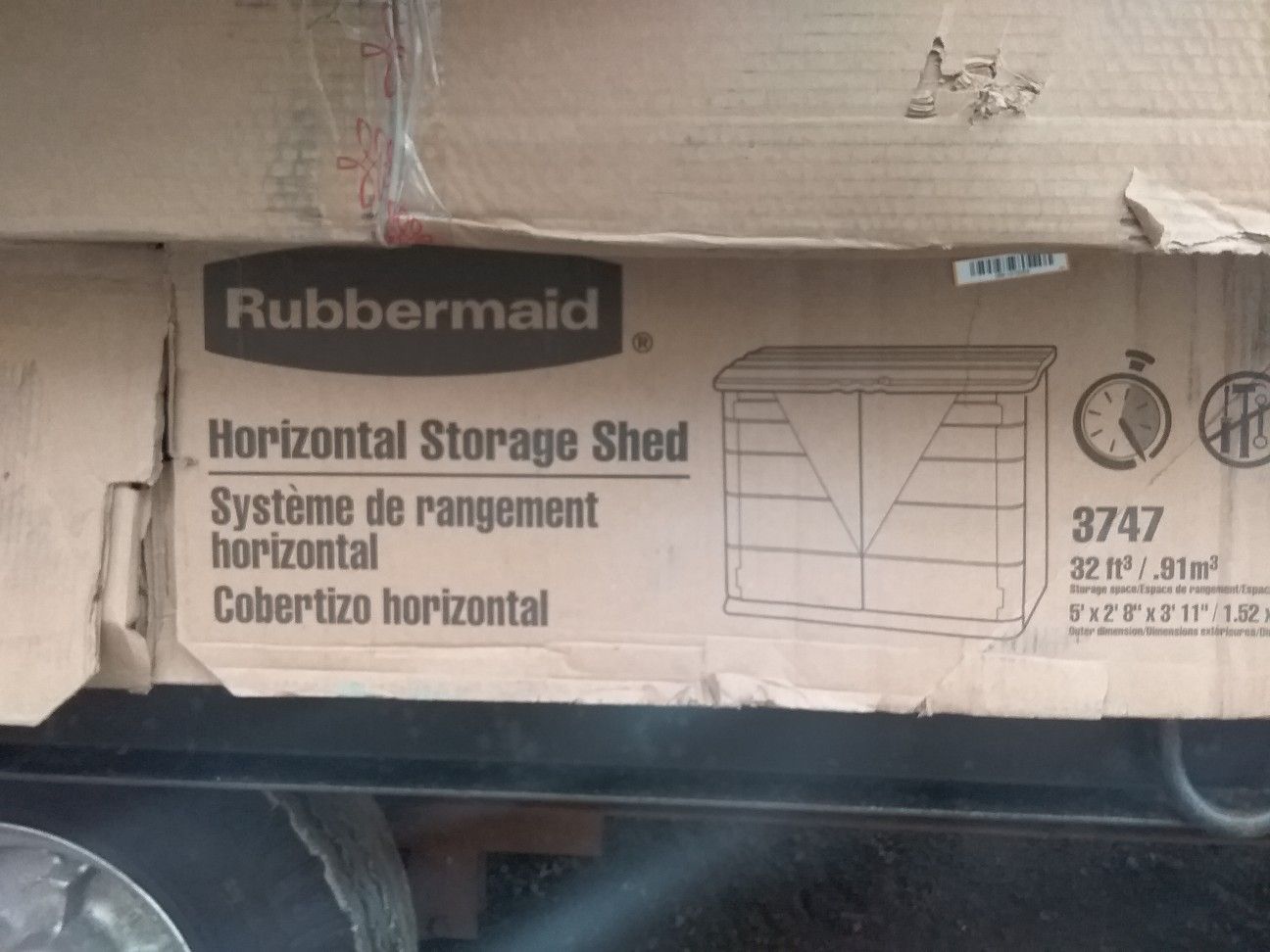 Rubbermaid horizontal storage shed