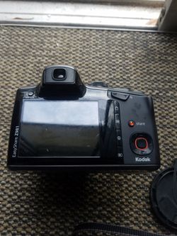Kodak Easyshare Z981 camera operated with 4 AA batteries 
