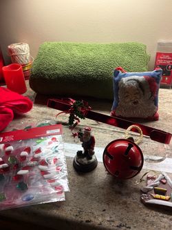 Christmas Home Decor Red, Green, & Gold Bundle