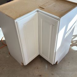 4 Kitchen Cabinets 1 Base Lazy Susan 3 Uppers