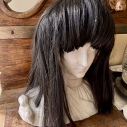 BLACK WIG NEW 9$  