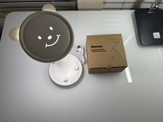 Boncoo Battery Operated Foldable Desk Lamp - Like New!