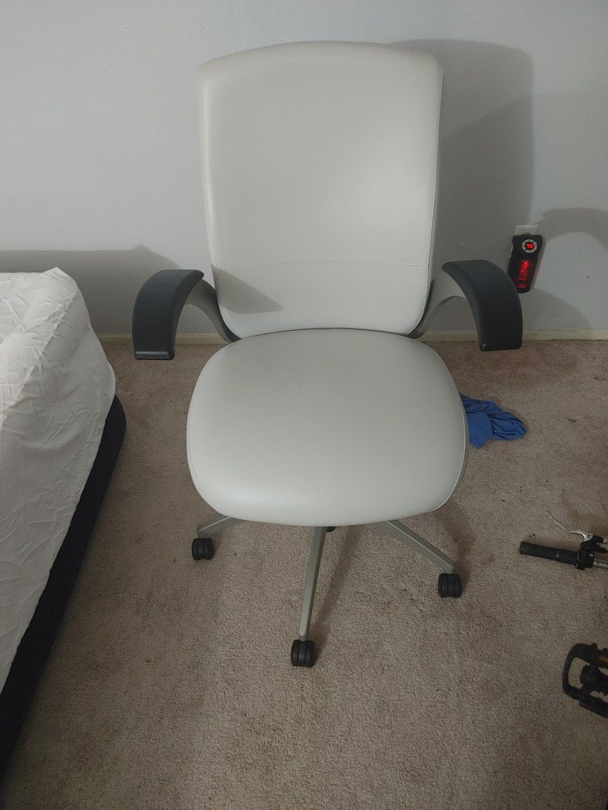 New Office Chair (Extra Comfortable)