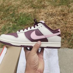 Used Valentine's Dunks
