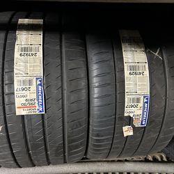 MICHELIN PILOT SPORT 4S 295/30R19/XL $300 each only 2 available!!