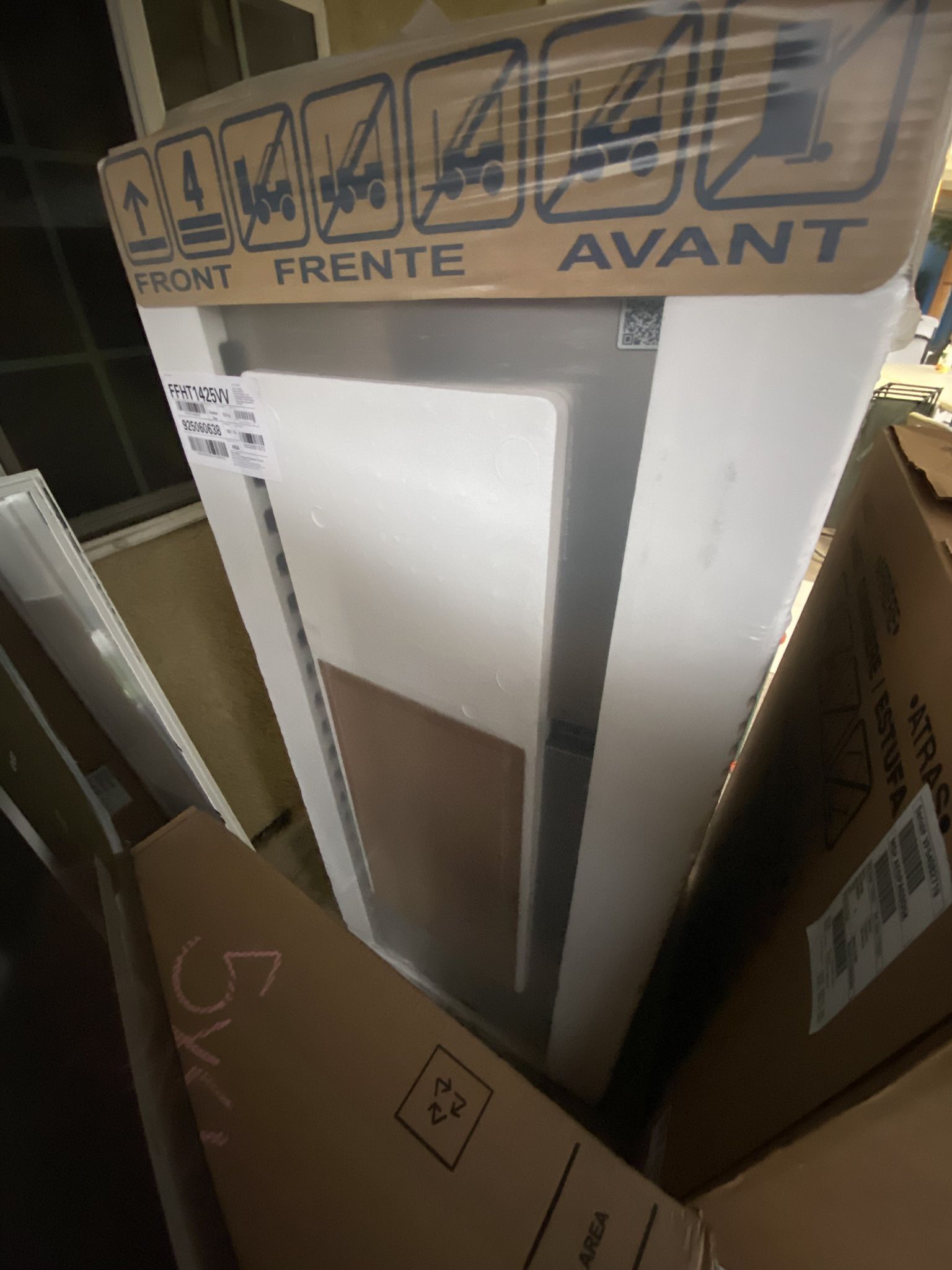 Top Freezer & Refrigerator