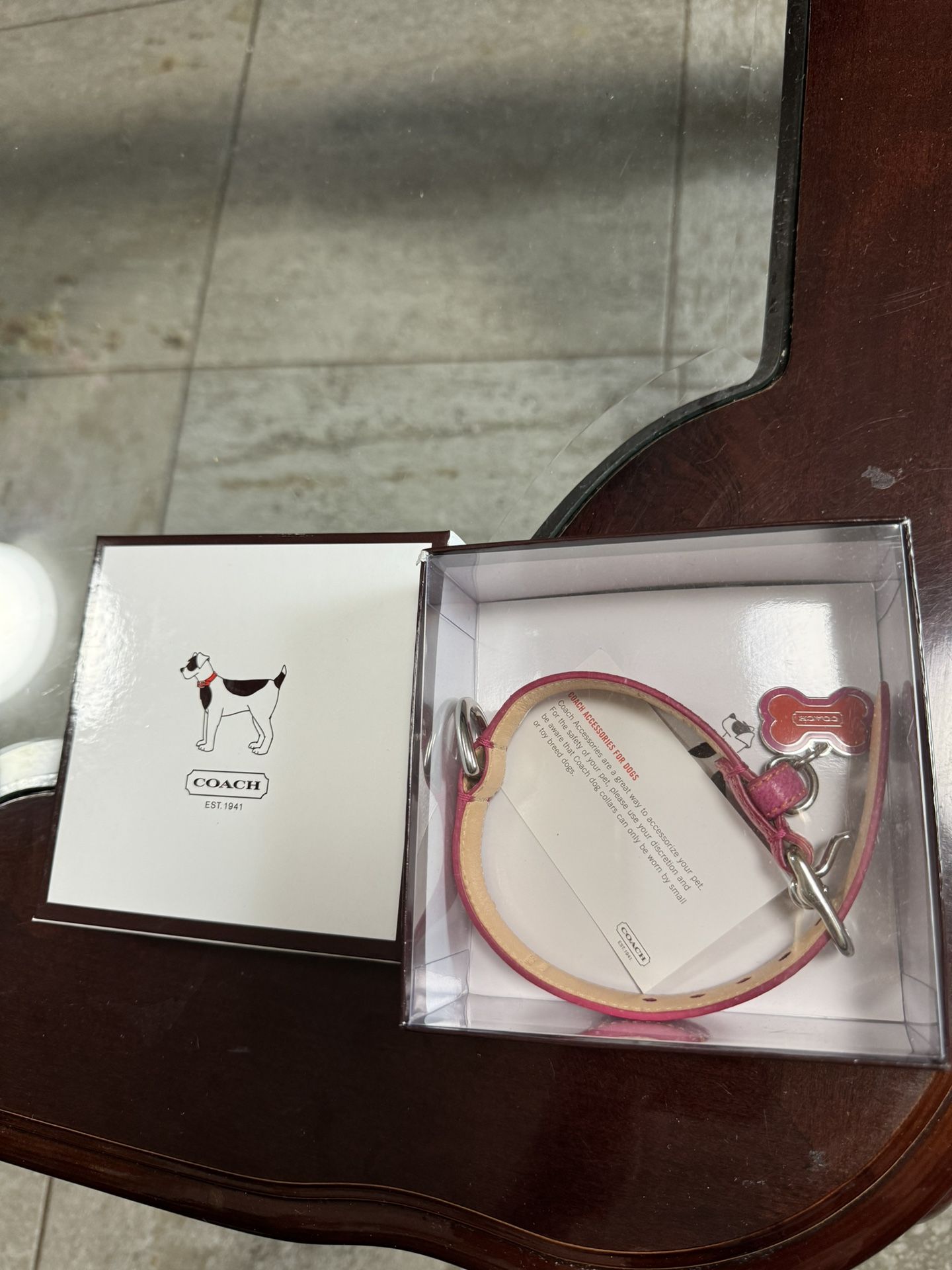 Coach leather XS dog collar pink