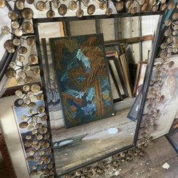 Decorative wall mirror
