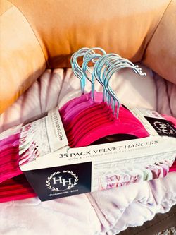 Juicy comforters/35 pack pink hangers/ pillow back rest