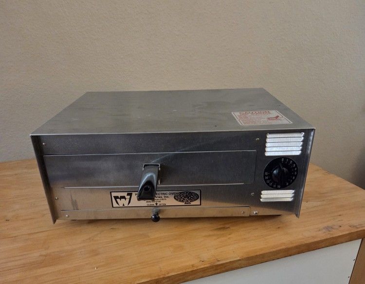 Wisco Industries Commercial Stainless Steel Electric Pizza Oven Never Used