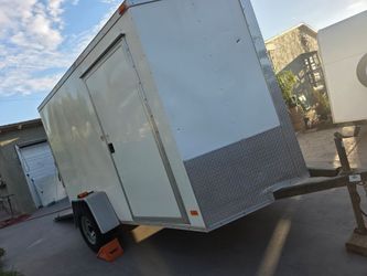 Enclosed Vnose trailer