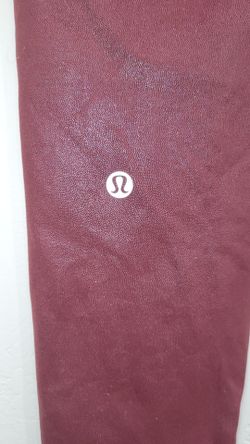 Size 4 Lululemon Wunder Train HR Tight 25" Foil -Radiate Foil Print Red Merlot