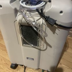 Invacare oxygen Machine 