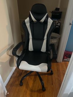 Gaming chair