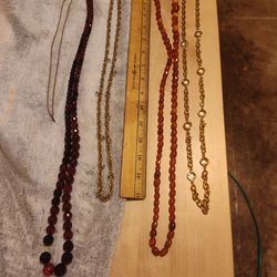 5 vintage necklaces different lengths, plus free charm