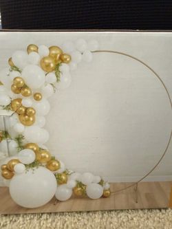 Gold Metal Round Arch