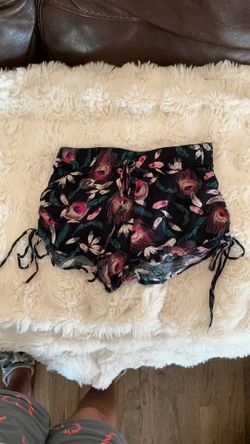 Peacock feather shorts