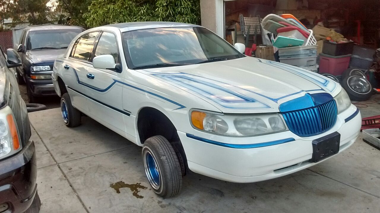 Lincoln Lowrider Town Car
